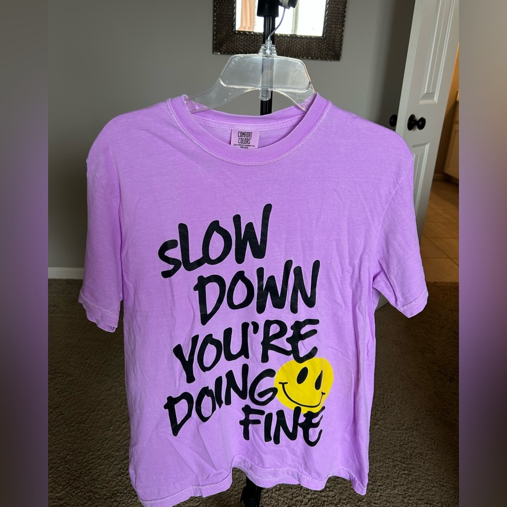 Purple women’s medium  Shirt with Motivational Print with smiley face